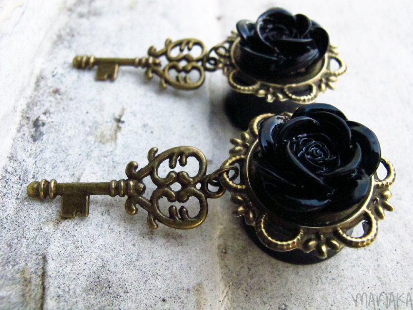 Skeleton Key - Choose your size from 4g (5mm) to 1" (25mm) plugs for stretched ears