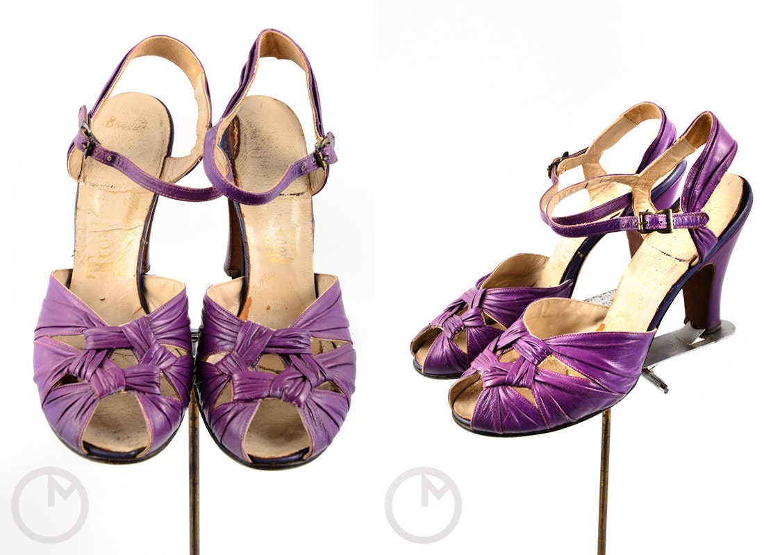 1930s shoes/ 30s peep toe heels/ cutout
