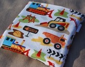 8" x 8" Insulated & Zippered Reusable Sandwich Bag w/ Pocket for Included Cool Pack in Construction Trucks
