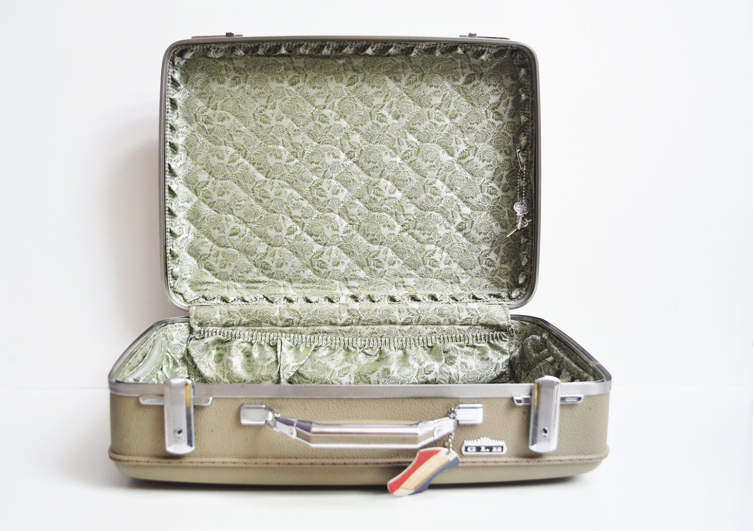 American Tourister Tiara Suitcase - Grey/Beige - thewhitepepper