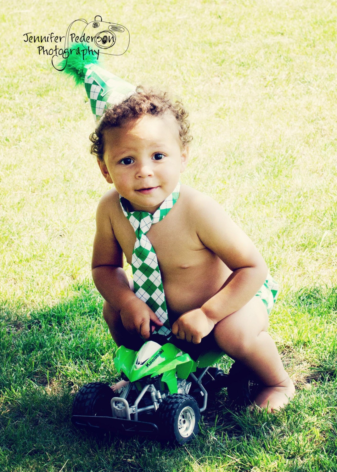 Baby / Boy Toddler Party Hat & Diaper Cover First Birthday Photo Cake Smash Outfit in Green and White Argyle