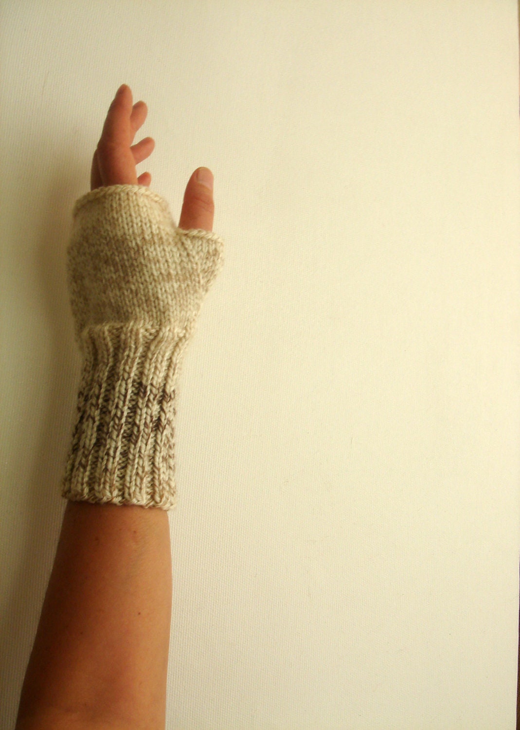 Fingerless Gloves. Fashion 2012. Girls Women. Valentines Day. Love. cream color and brown