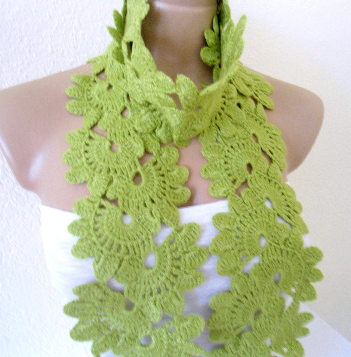 Apple green, Lace Neckwarmer,scarf, fashion,gift, valentine, valentines day, winter trends, fashion, 2012