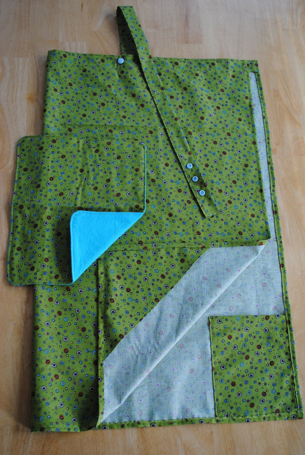 Green Polka Dot Nursing Cover with Spit Cloth