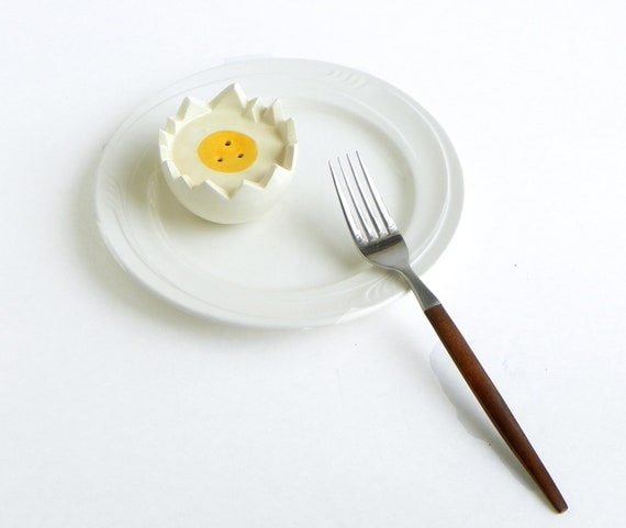 Egg Shape S&P Shaker