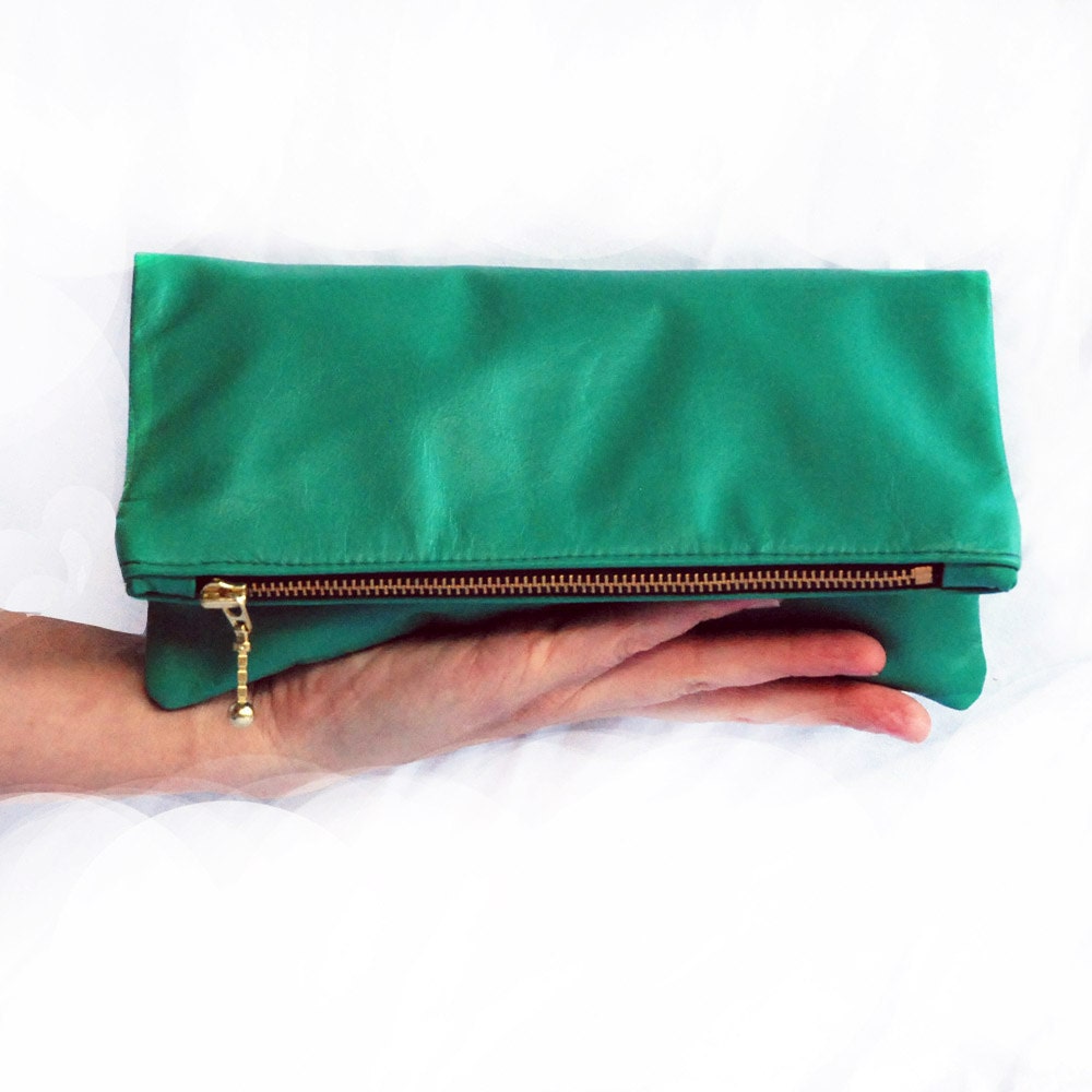 Small Emerald Green Leather Bag.  Foldover Zipper Clutch.