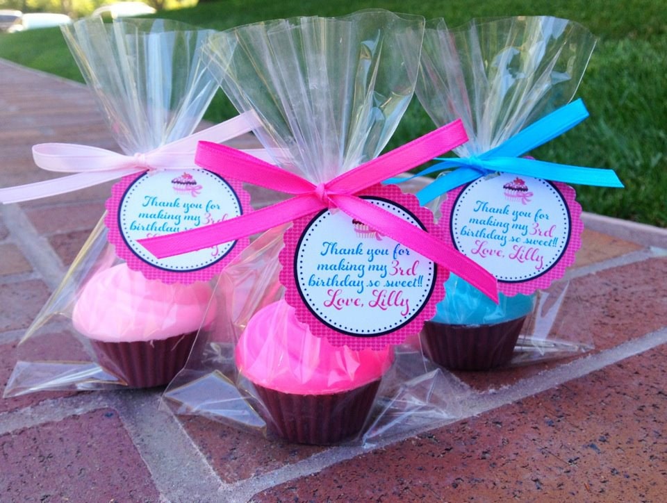 CUPCAKE SOAPS (10 Favors) - Birthday Party Favor, Cupcake Soap Favor, Wedding Cake Favor, Cupcake Birthday Theme