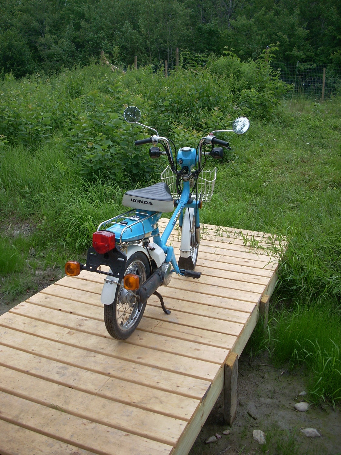 vintage HONDA EXPRESS mo-ped shabby cottage chic mo-ped scooter french countryside paris appartment