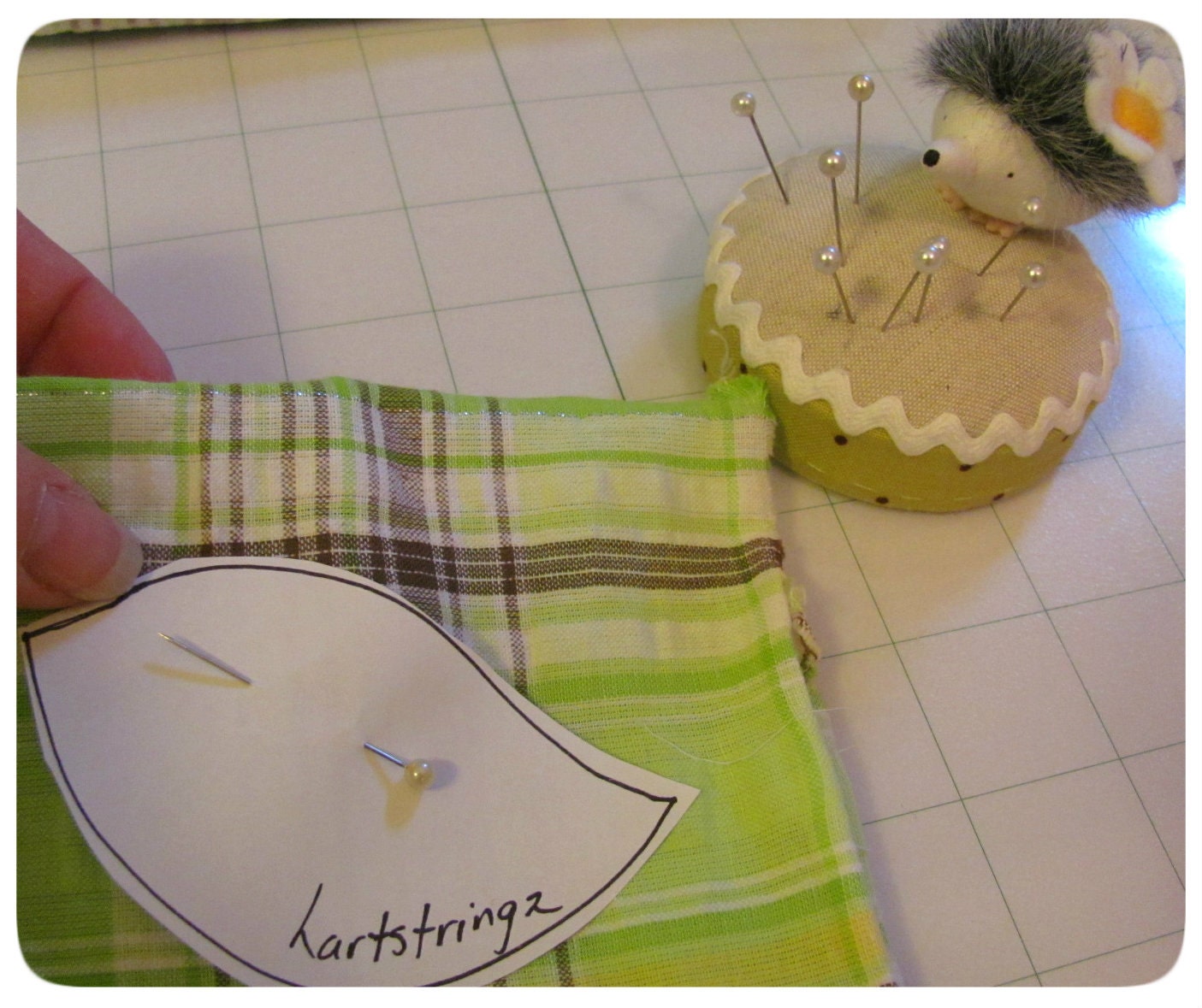 Small Spring Folk Art Bird  Sewing Pattern PDF, Tutorial
