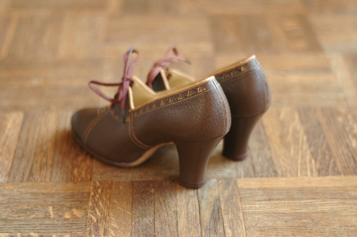 vintage NOS 1930s shoes / 30s brown leather oxfords / size 5