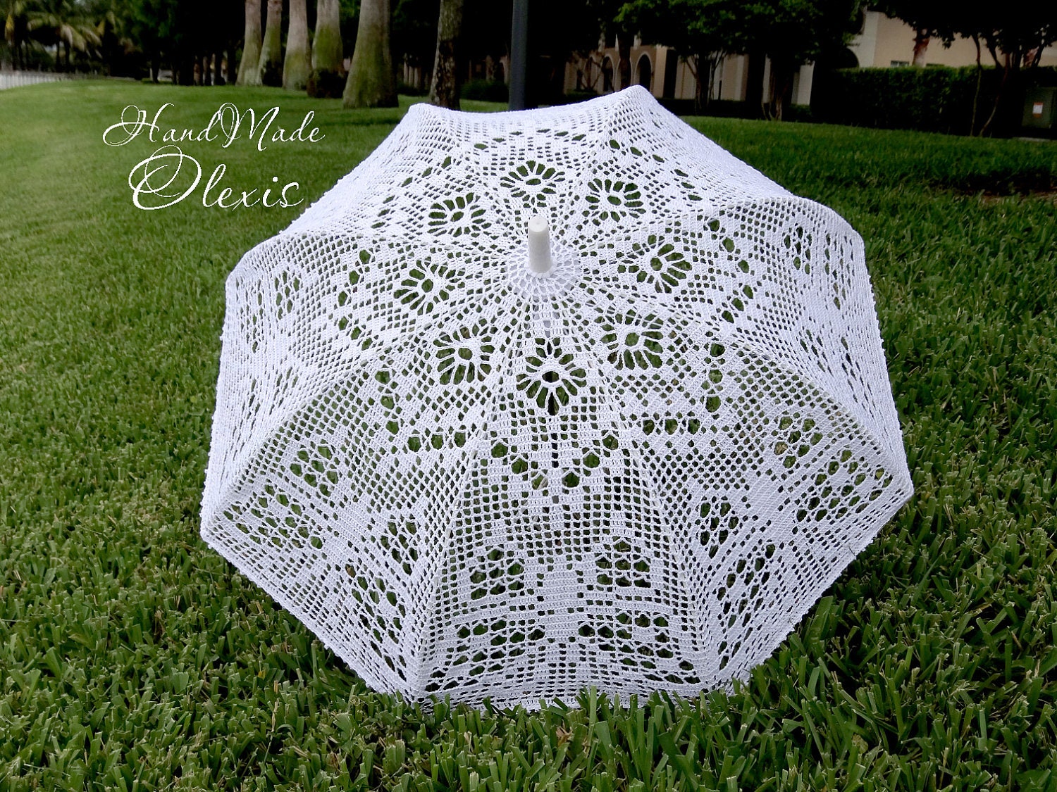 Wedding crochet umbrella 32''. Parasol. Brand-New.