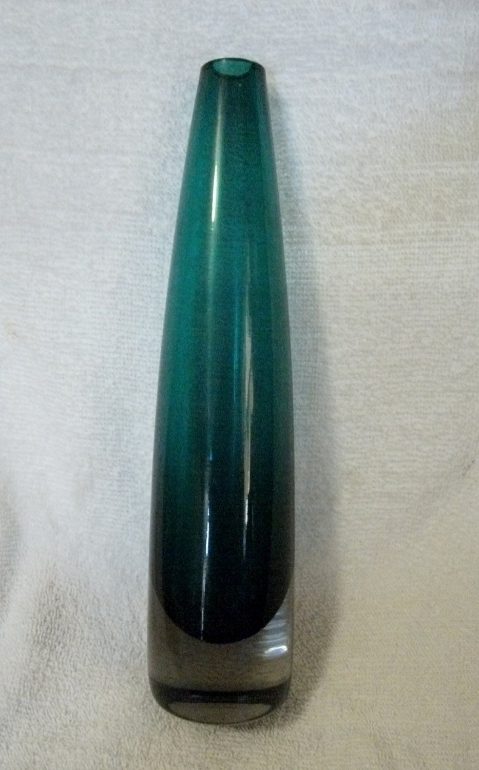 Vintage Hand Blown Art Glass Vase Deep Teal Color possibly Whitefriars Only 12 USD