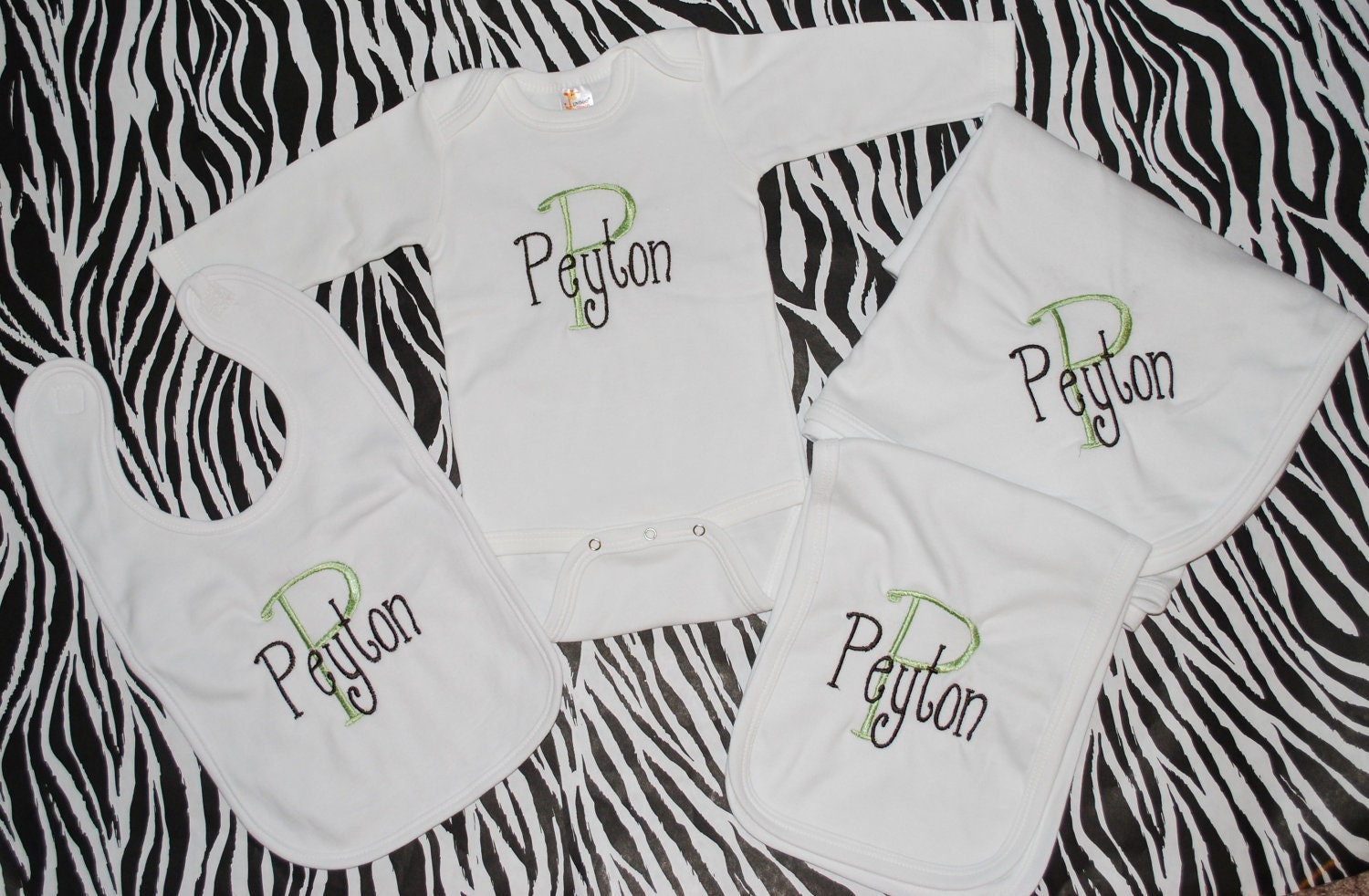 Monogrammed Personalized Custom Gift Set Baby Boy / Baby Girl Receiving Blanket, Onesie, Burp Rag, and Bib Set Baby Shower