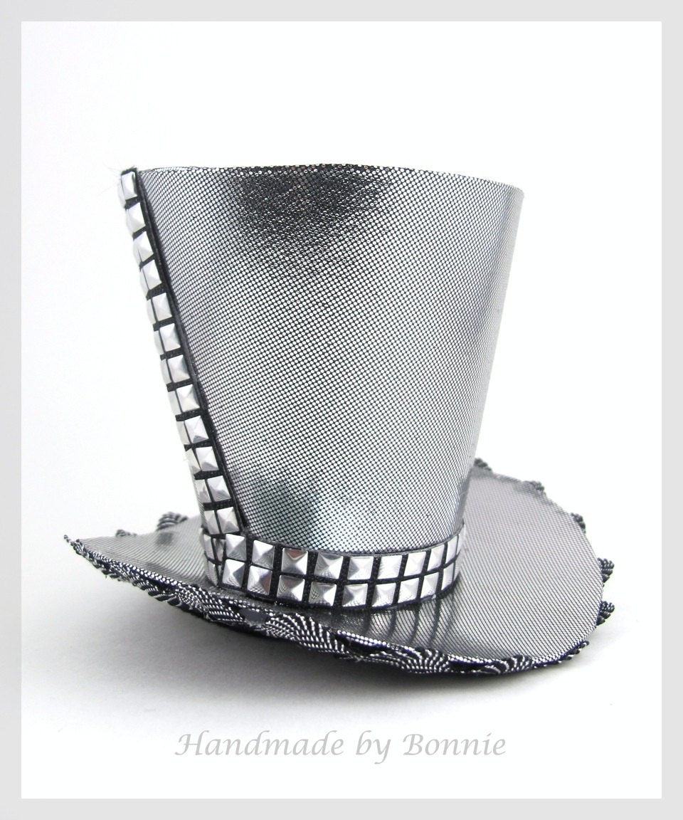 Tiny Top Hat silver shine with studs - Mini Top Hat