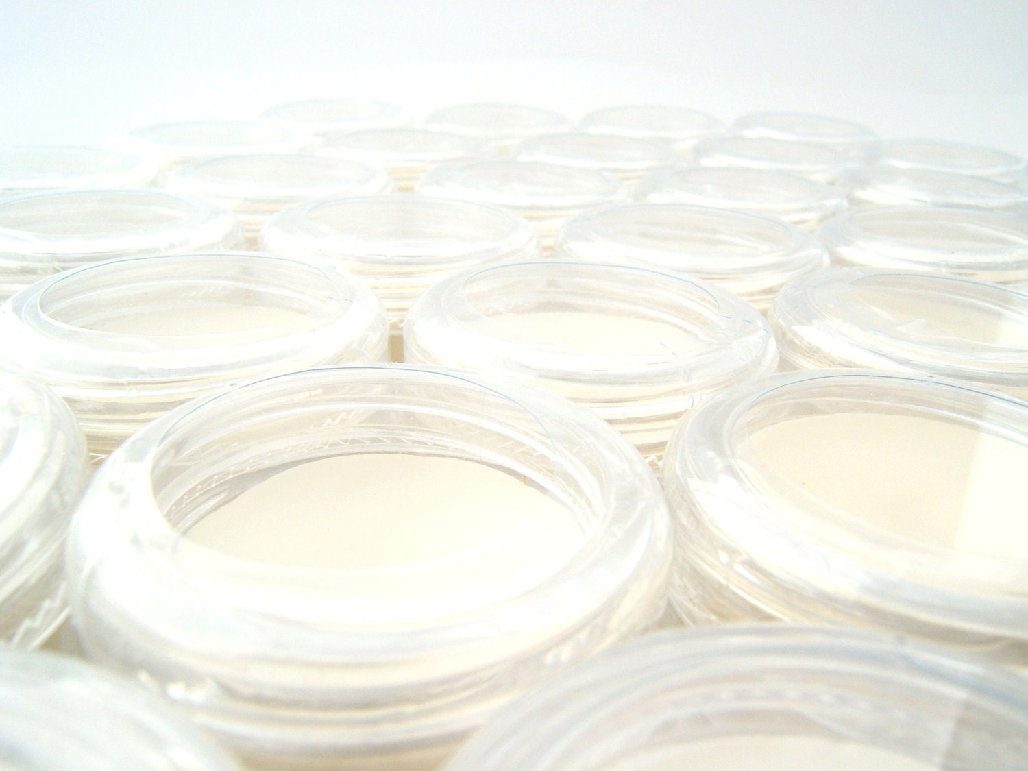 Eye Shadow Primer - Mineral Makeup Vegan Eyeshadow Primer