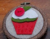 Embroidery Hoop Art. Felt Holiday Cupcake 2.5 -inch. Christmas Decor by Catshy Crafts
