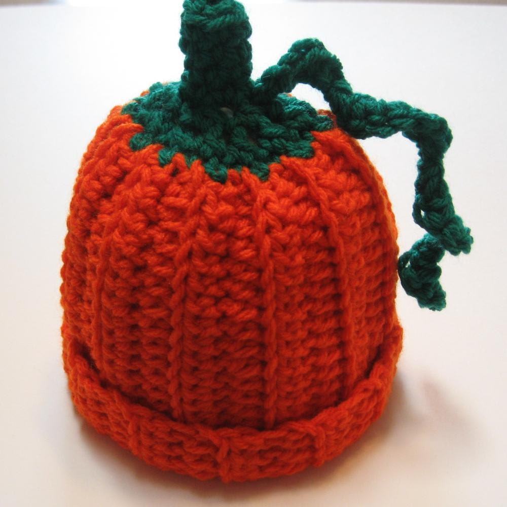 Crochet pumpkin hat.  Newborn size.  Ready to ship.  Fall hat for newborn.  Newborn photo prop.