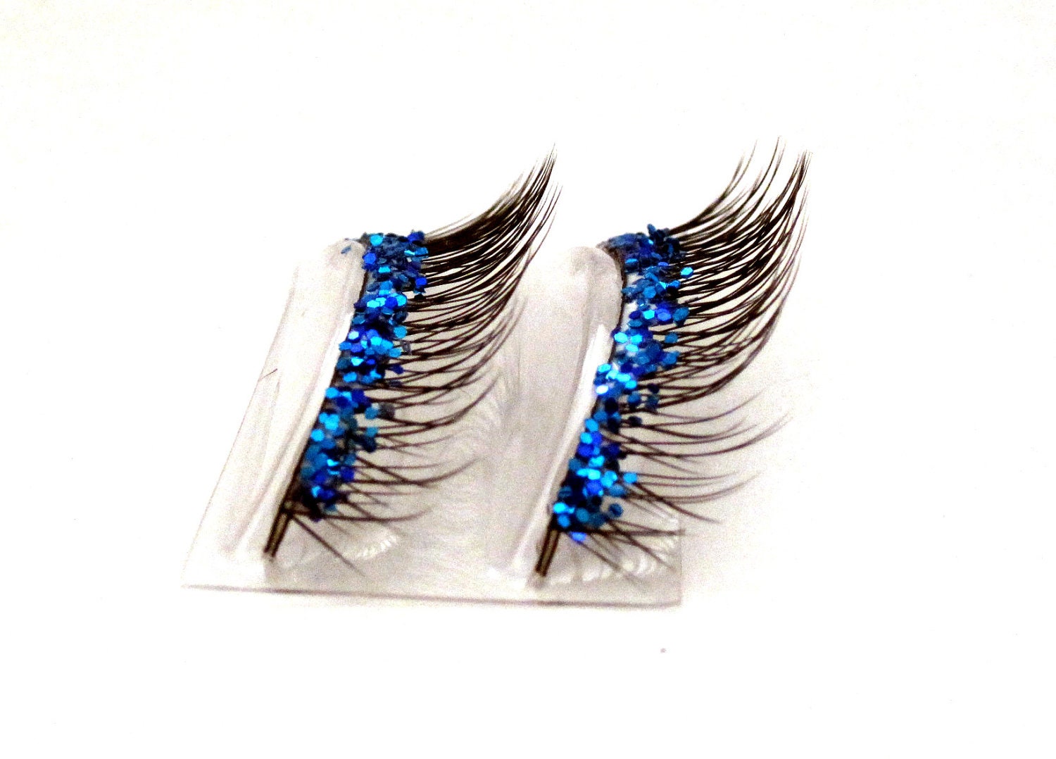 Natural Sea Blue Glitter Faux Lashes
