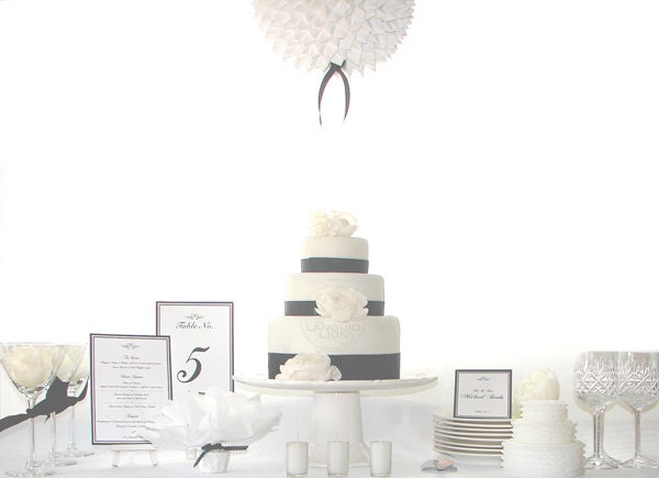 Wedding Reception Stationery Set: NEW YORK Place Card, Table Number, Menu & Favour Tag (Classic Script, Black and White) SAMPLE