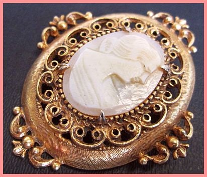 Vintage FLORENZA Shell Cameo Brooch or Pin Signed Victorian Lady Gold Metal 2.5" EX