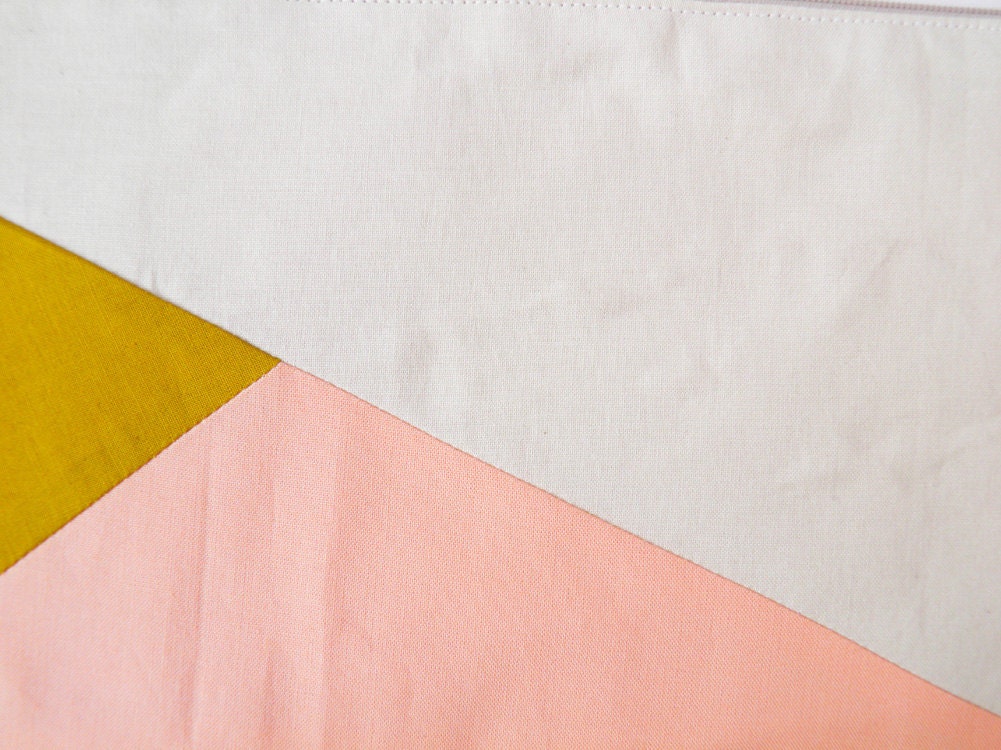 Clutch 6"X10" color block in beige mustard and peach
