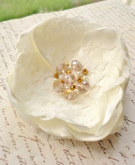 Beaded Ivory Flower Brooch Pin, Satin Off White Fabric Flower Hair Clip, Lace Bridal Fascinator, Cream Gold Vintage Wedding Accessory