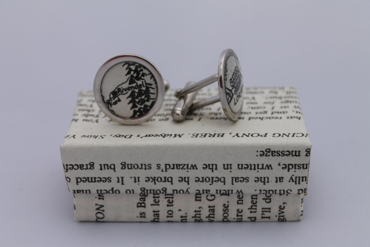 Lord of the Rings// Middle Earth Maps// Literature Cufflinks