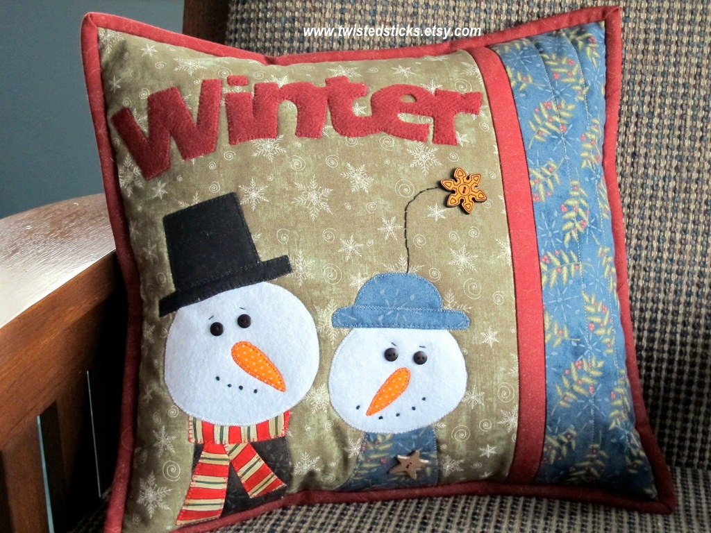 Wool Applique Pillow, Decorative Throw Pillow, Snow Couple Throw Pillow, home dec, home and living