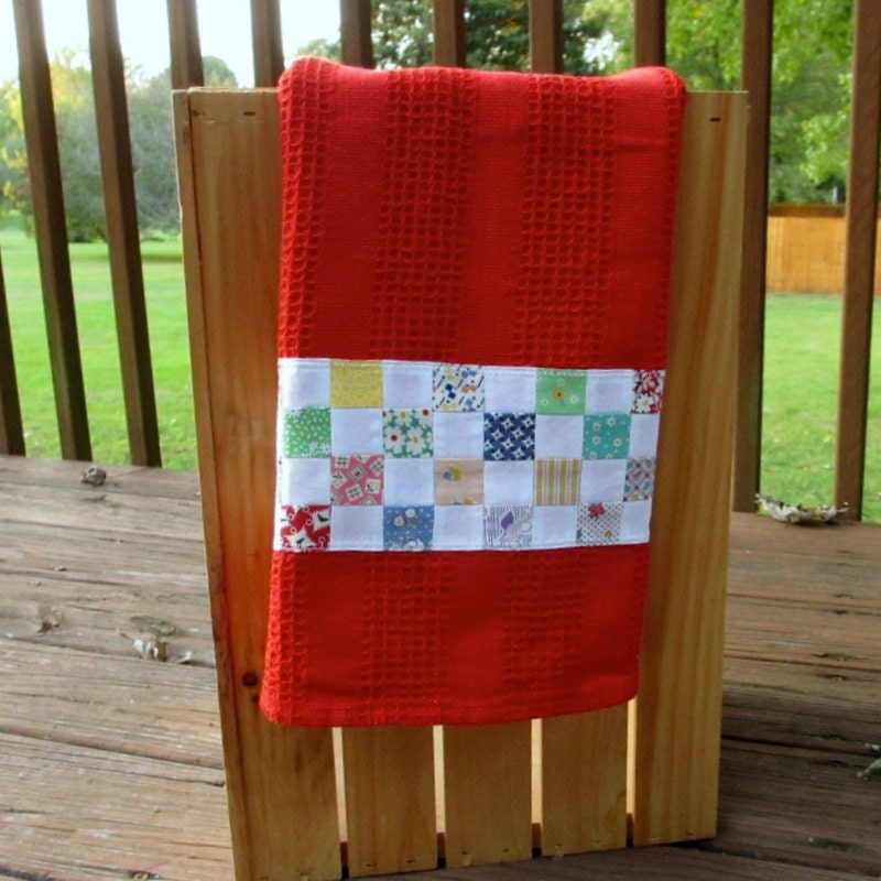 Red Kitchen Towel, Feedsack Fabric, Vintage Look