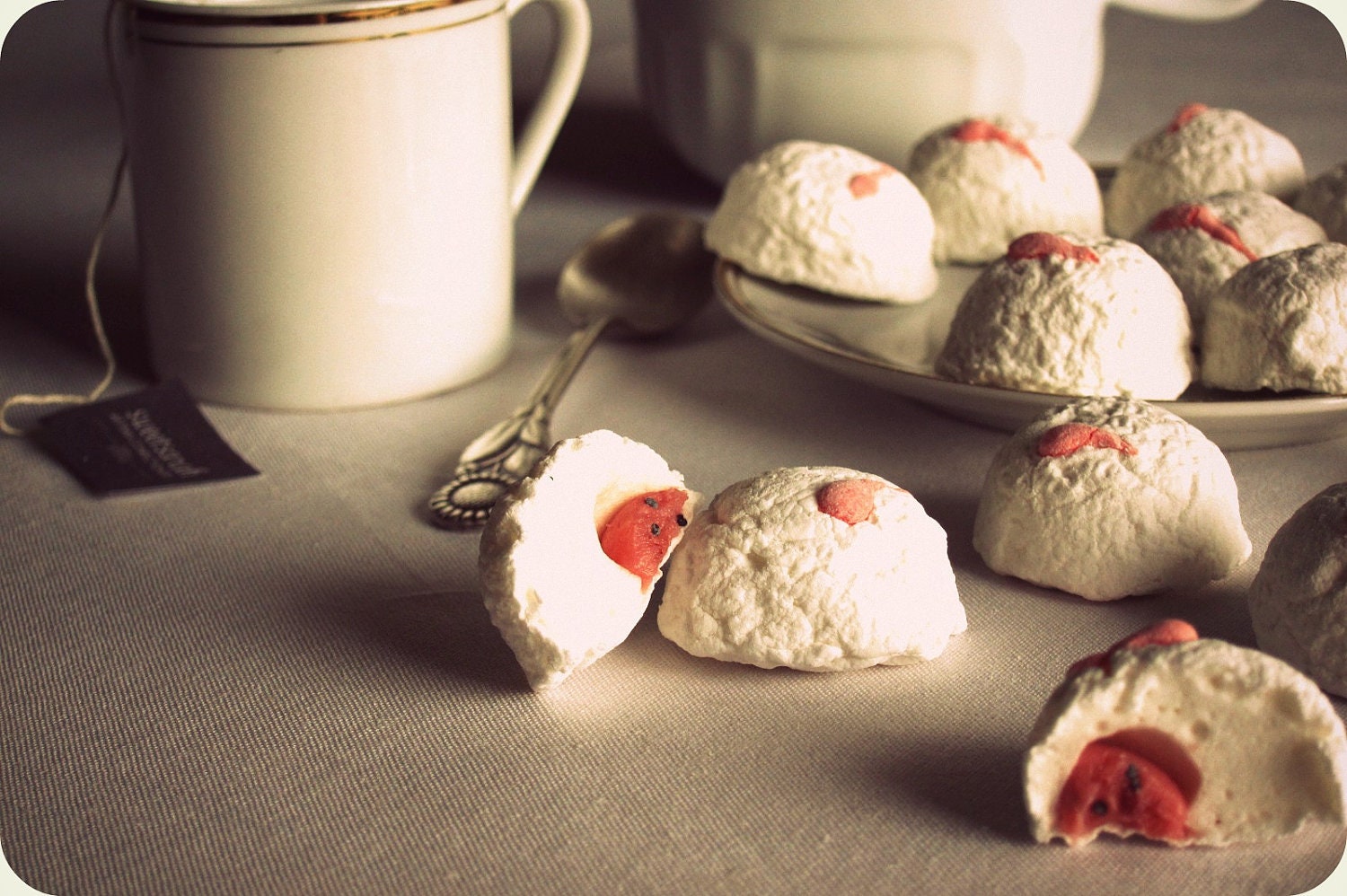 Filled Guimauves (Strawberry Poppy Chocolate) - Filled French Marshmallows