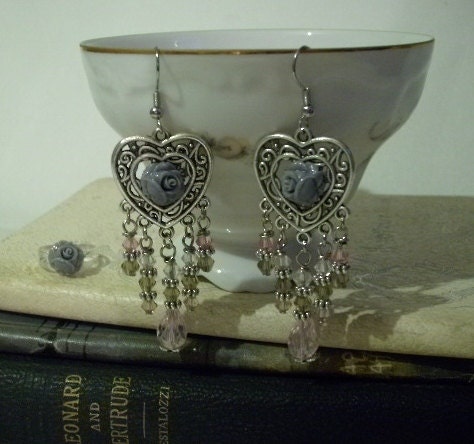 Cabochons & Crystals Dangle Earrings And Matching Flower Cabochon Adjustable Ring