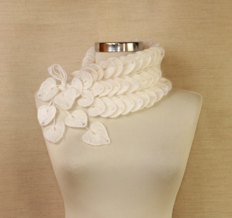 White Scarf Neck Warmer Crochet Scarf Cowl Neck Wrap Crocodile Leaves Scarf Bridal Wrap Winter Accessories