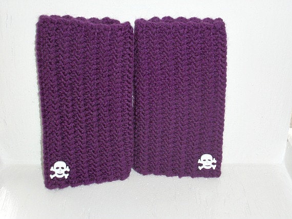 Purple Skulls Fingerless Gloves, Crochet, Ribbed, Halloween