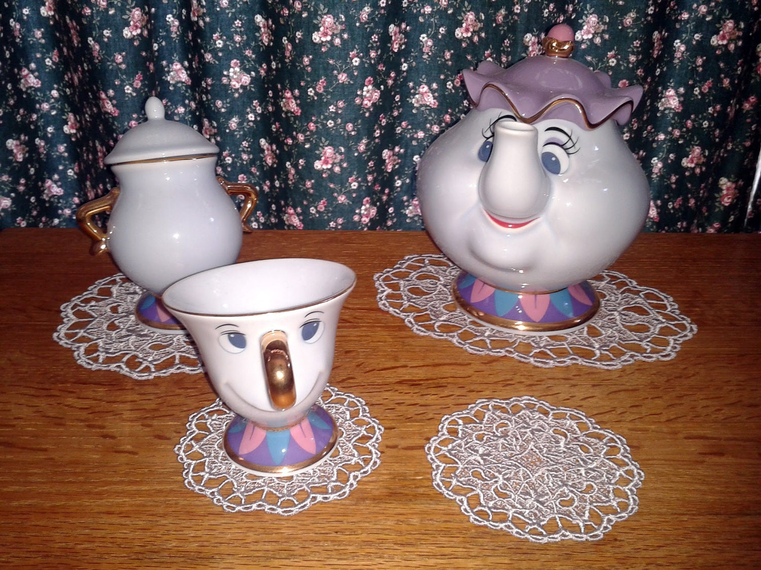 Silver-Grey Tea Lace Coaster Set