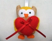 Felt BEIGE BABY OWL with love heart handmade hanging animal doll ornament decoration nursery party Valentines Christmas