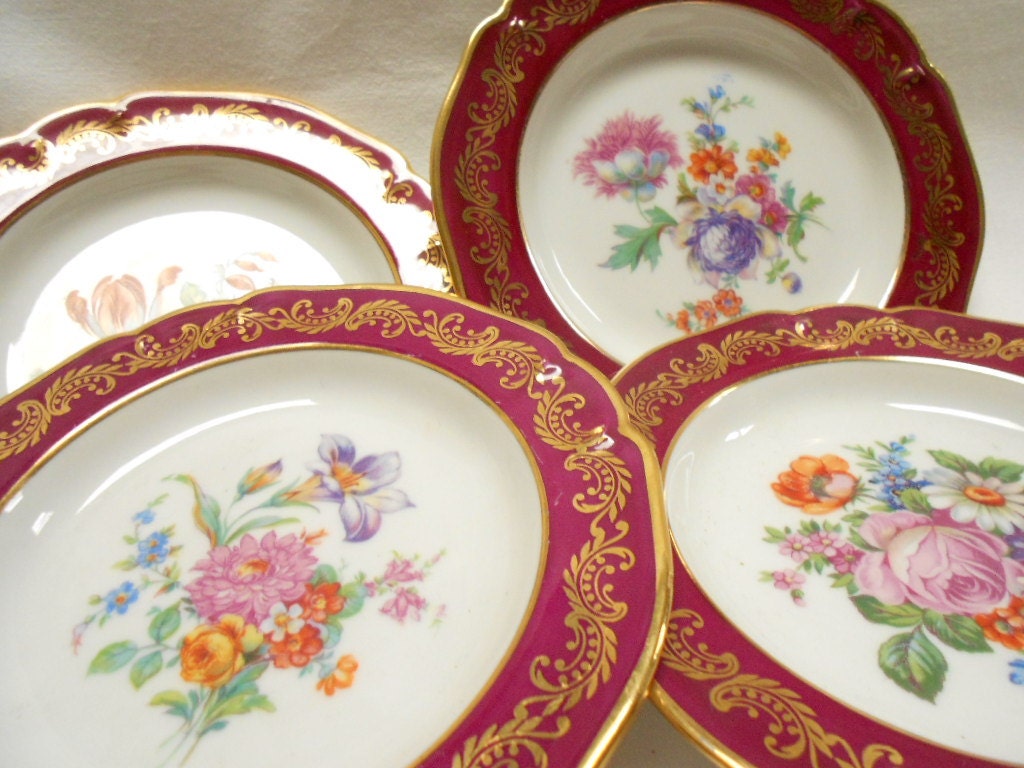 Set of 4 Limoges French Vintage Floral Porcelain Miniature Plates (A609)