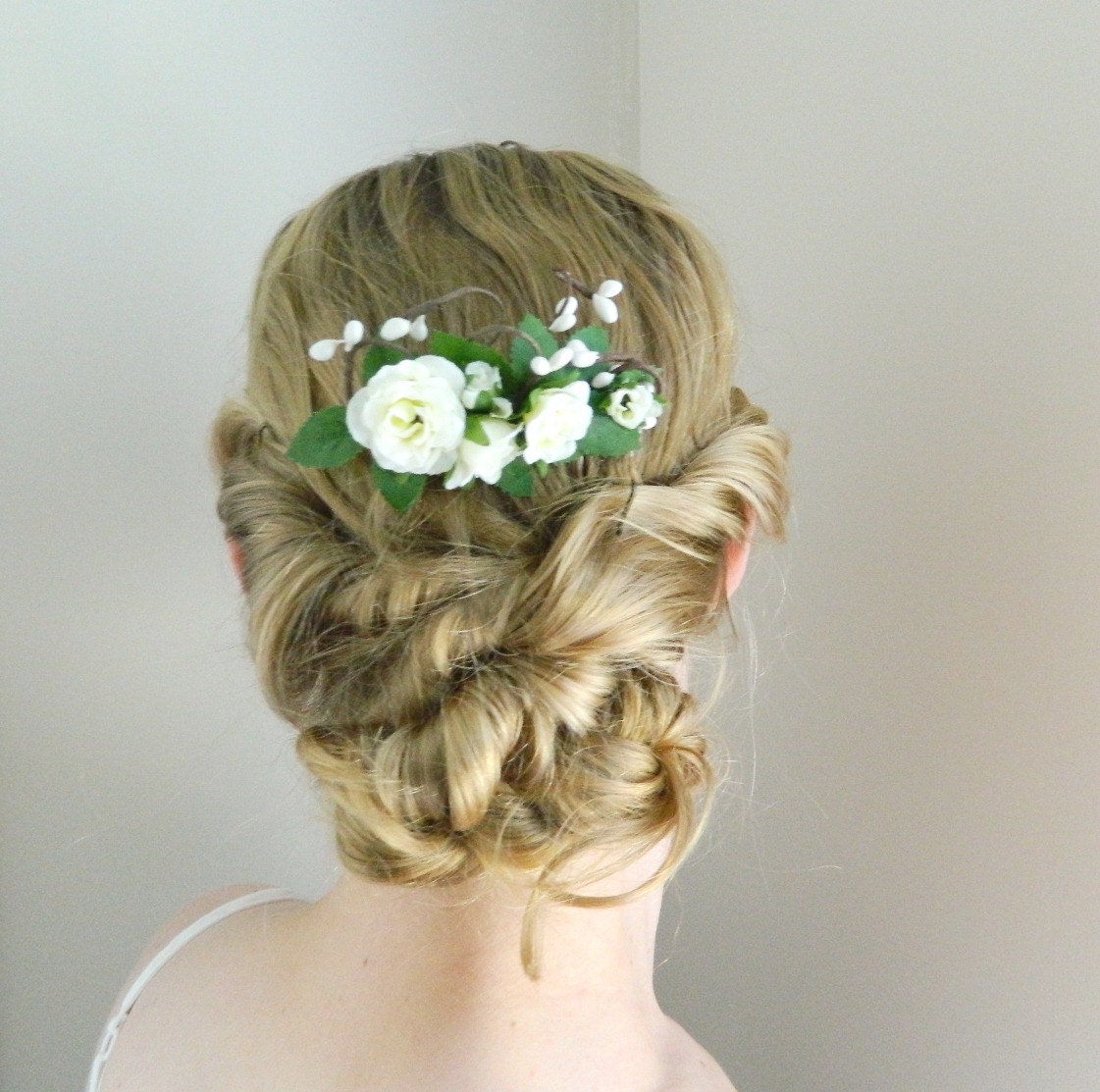 White Wild Rose Hair Comb - Bridal Flower Hair Accessory - White Green Bride Bridesmaid - Woodland Wedding