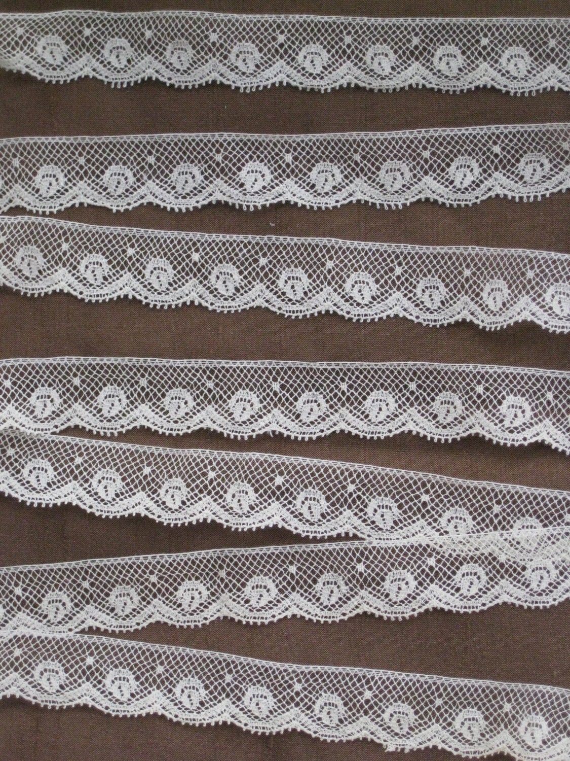 2 Yards Cream Net Lace Trim - Vintage Antique Supplies - NOS