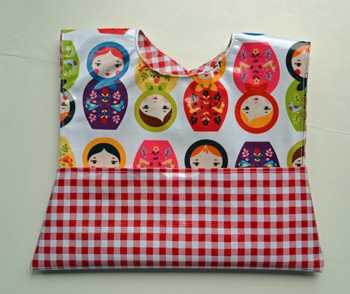 Wipeable Pocket Bib - Red Matryoshka