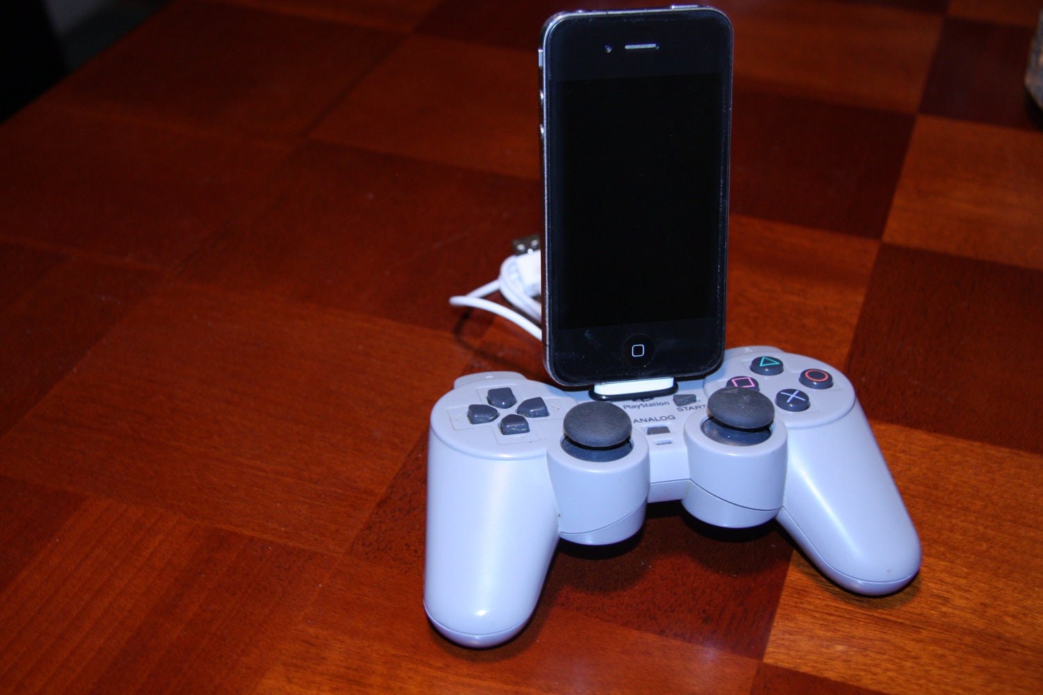Sony Playstation dual shock iPhone dock