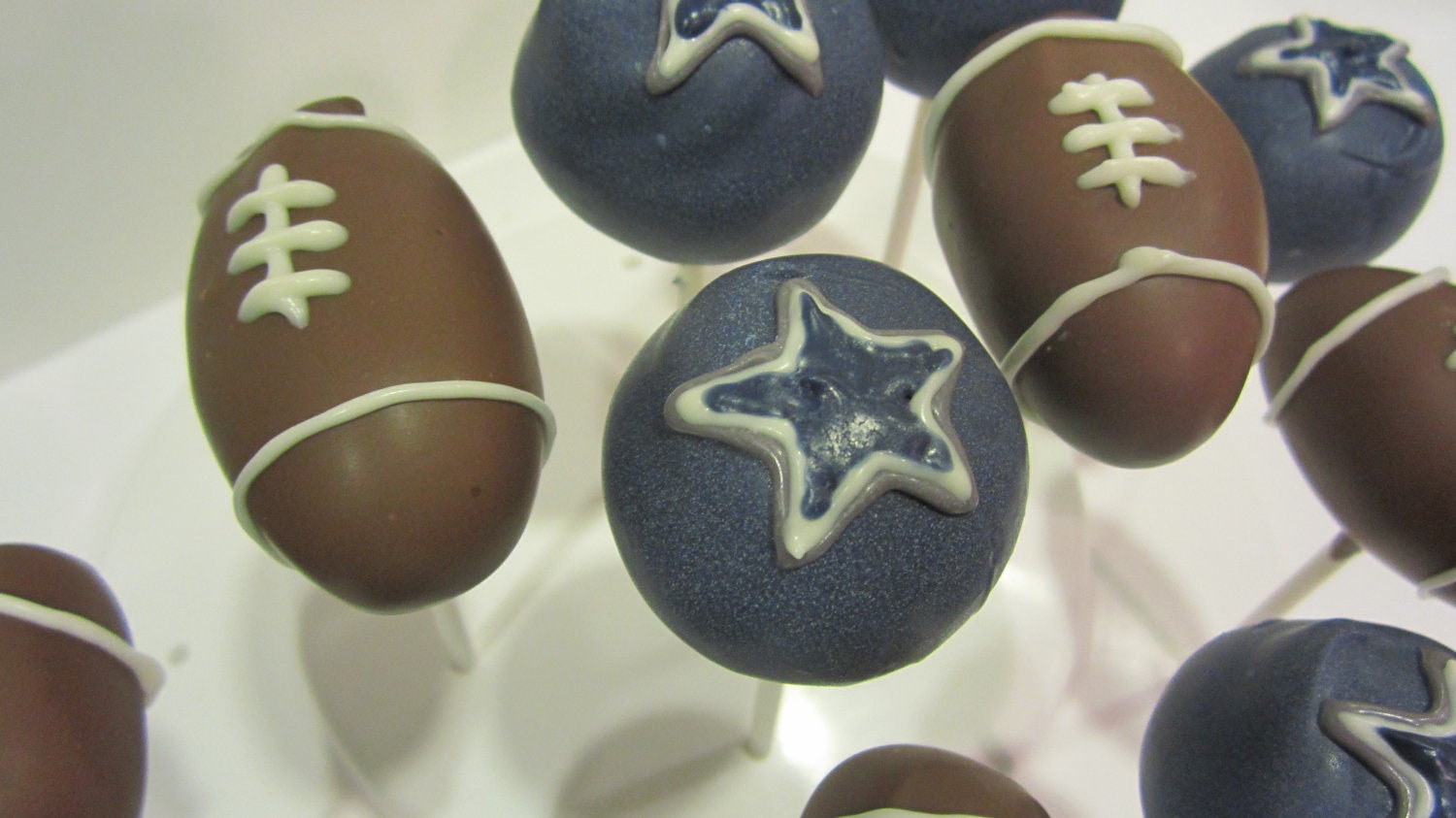 GF Sports Team Cake Pops (10)