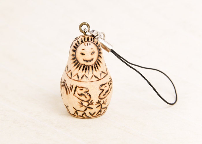 Cell Phone Charm - Sunny Inuite - OOAK Pyrography Zipper Pull