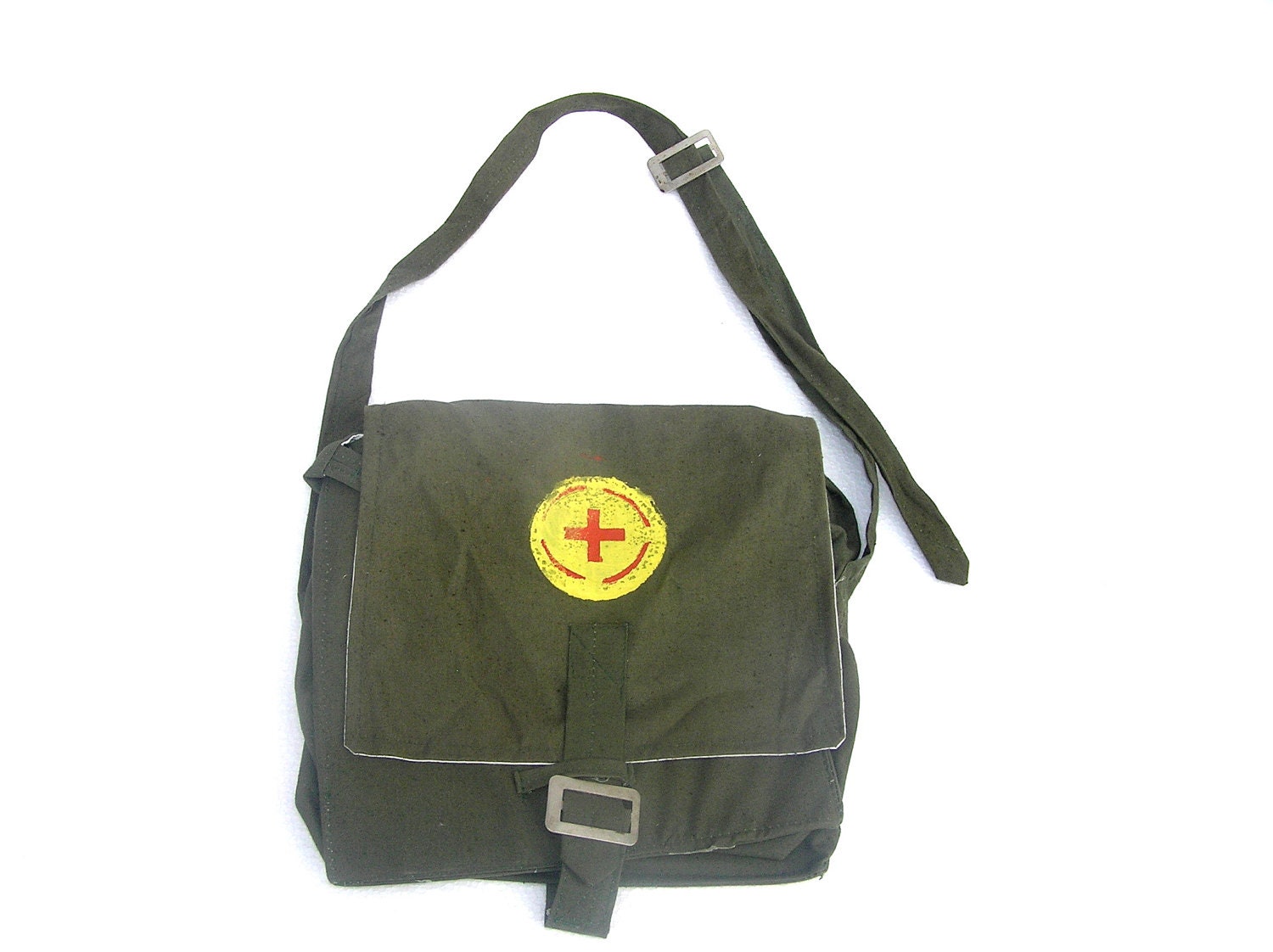 Soviet army medical bag red cross khaki green nurse army doctor