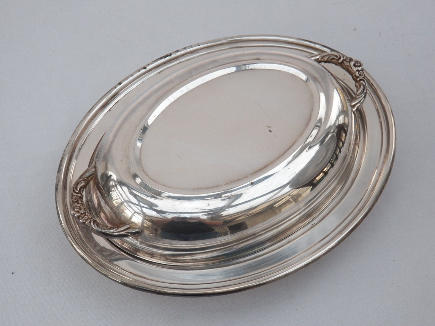 Vintage Sheridan Silver Co. Vegetable Covered Serving Dish or - Silver Plated Hallmarked Covered Platter with Glass Insert