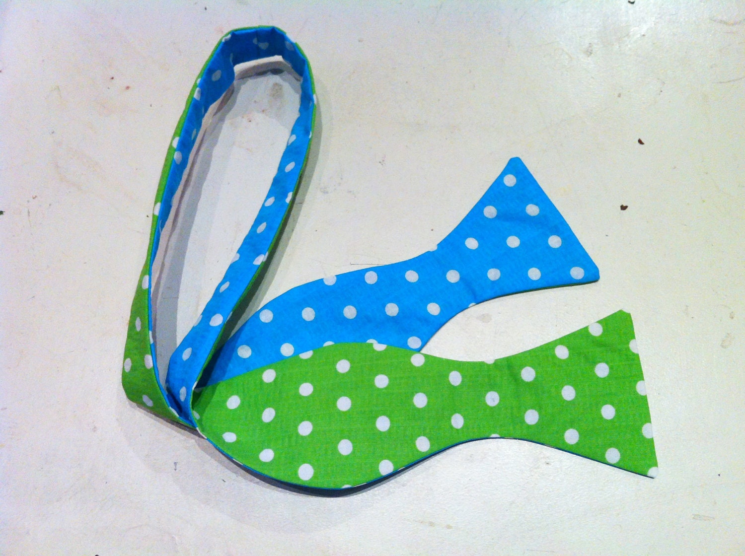 Dual-sided Blue and Green Polka Dot Bow Tie