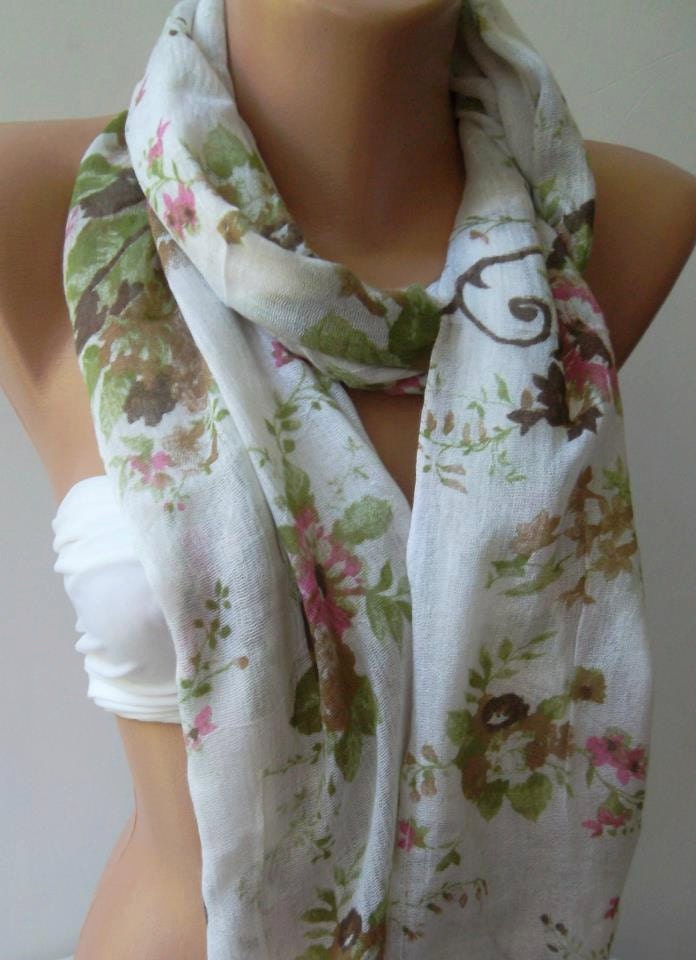 Shawl for Summer / Pink  Roses - Elegance Shawl / Scarf / soft and light