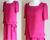 Vintage Magenta 1980s Dress - 20s Style Flapper Drop Waist Dress - Knife Pleats and Bow - Size Medium