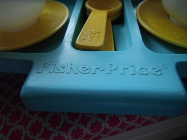 Fisher Price Fun with Food Tea Set Yellow White Flowers 1980s