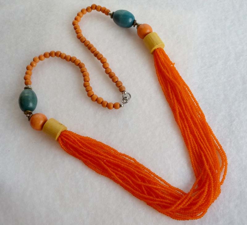Vintage Beaded Retro Necklace