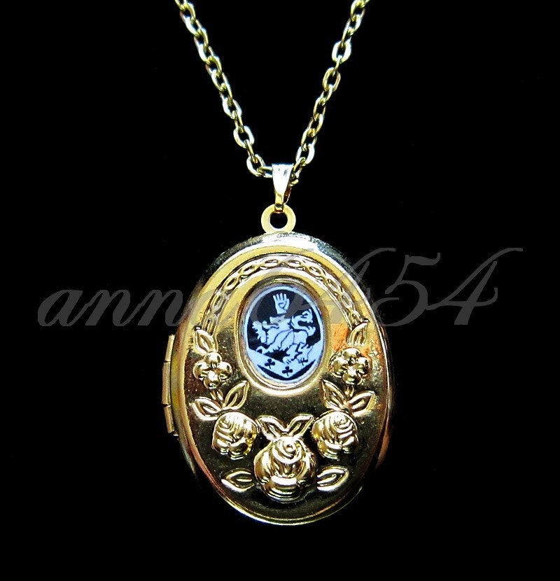 Twilight Breaking Dawn - Renesmee Crest NECKLACE LOCKET - "Plus que ma propre vie" / "More then my own life" - GOLD - plus Twilight card